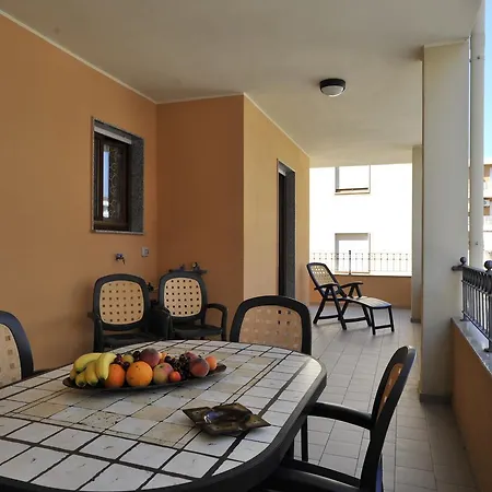 Hotel apartamentowy Karol Alghero