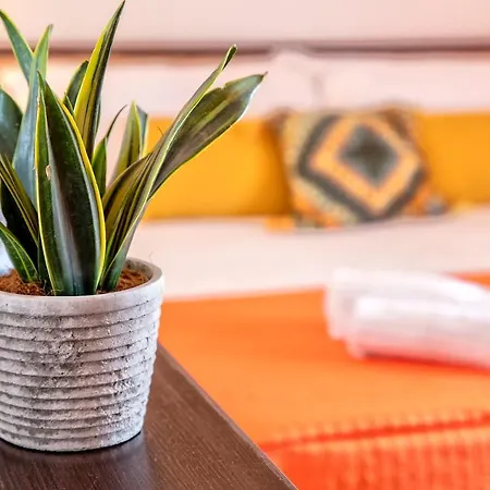 Karol Aparthotel