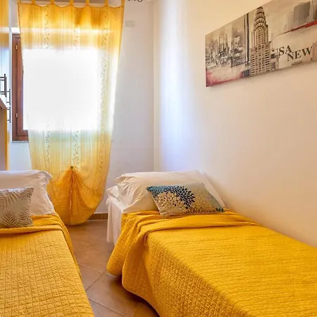 Karol Aparthotel